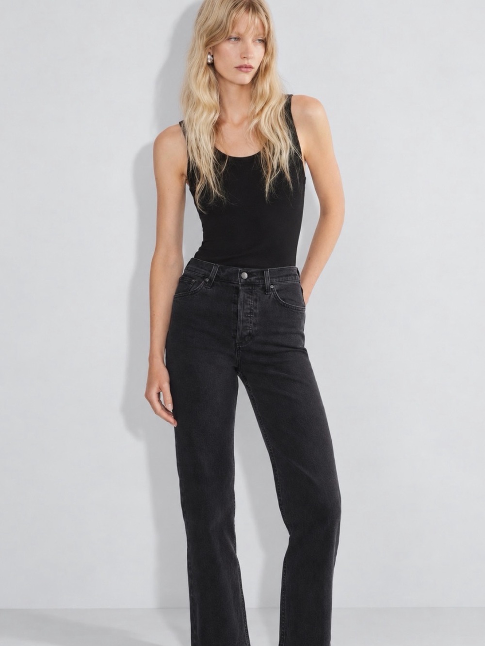 Aritzia DENIM FORUM The Arlo High Rise Straight Leg Jeans Size 26